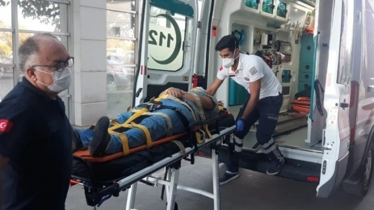 Adıyaman'da motosiklet devrildi: 2 yaralı