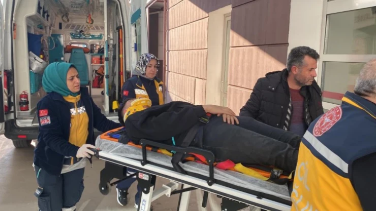 Adıyaman'da traktör devrildi: 1 yaralı