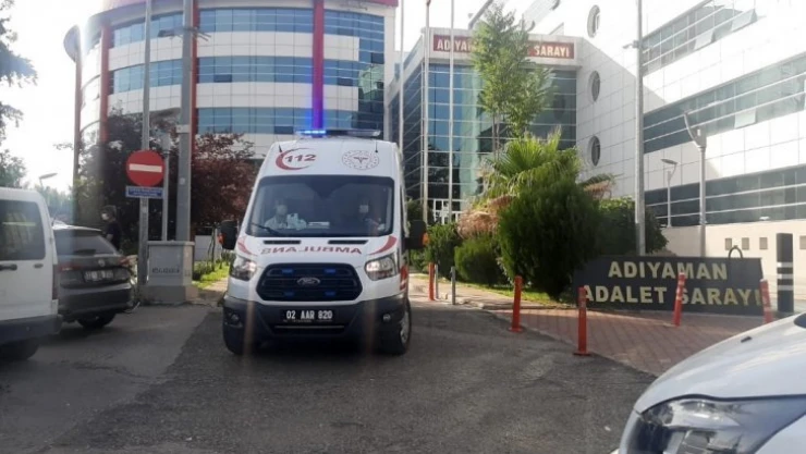 Adliyeden kaçmak isterken kafasını cama çarptı