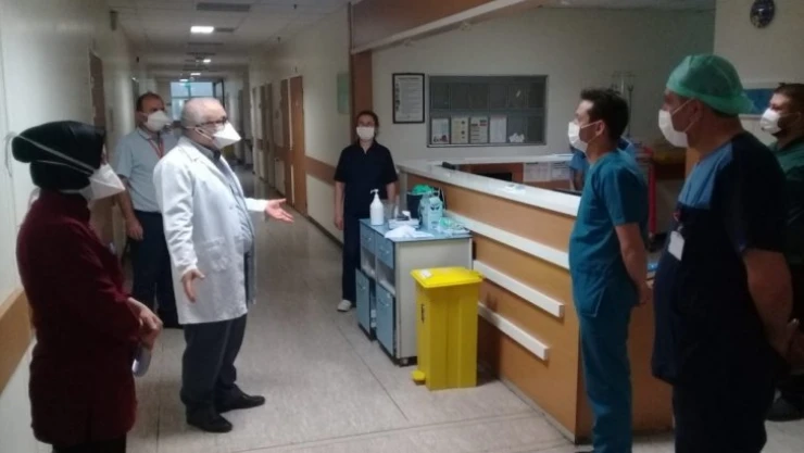 Başhekim Beytur'dan Covid-19 uyarısı