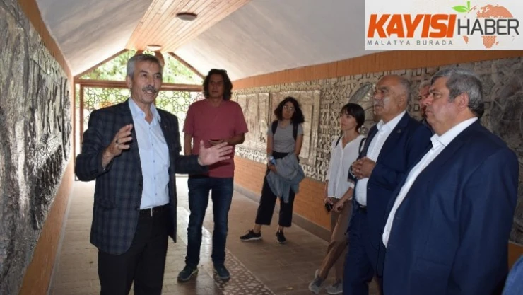 Belediye başkanları  Arapgir'i gezdi