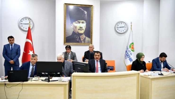 Cüneyt Arkın'a Malatya'dan fahri hemşerilik beratı