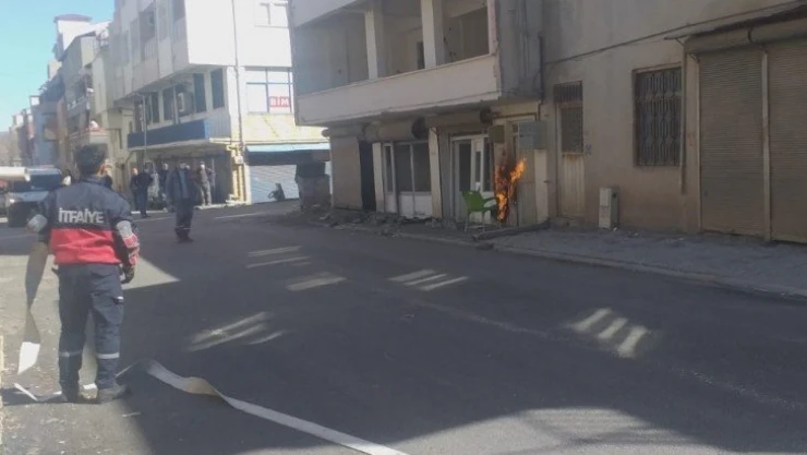 Doğalgaz borusunda çıkan yangın korkuttu