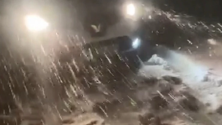 Dört arkadaş yayla dönüşü kar ve tipide mahsur kaldı