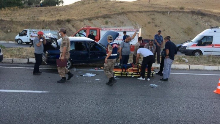 Elazığ'da trafik kazası: 5 yaralı