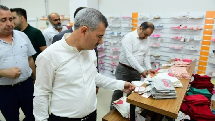 Emanet Çarşısı yeni binasında hizmet veriyor