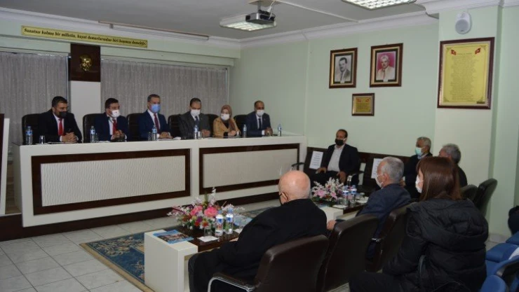 'Esnaflarımız mutsuzsa Türkiye'nin geleceği mutsuzdur'