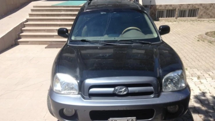 Çiftçiye ödeme yapmak için makam aracını satılığa çıkardı