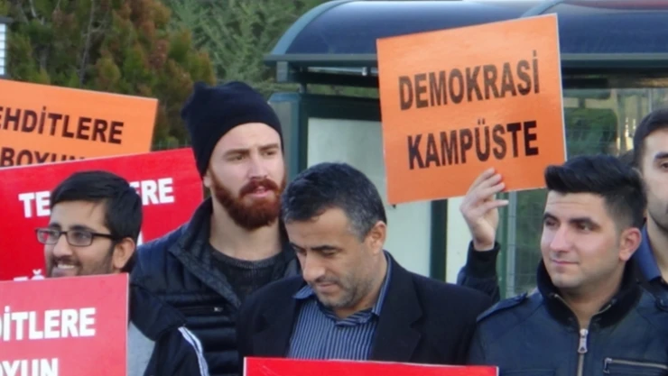 Üniversite öğrencilerinden Demokrasi Eylemi
