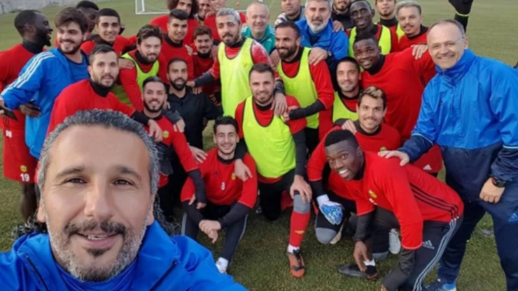 Yeni Malatyasporlu Caner Arıcı'ya doğum günü sürprizi