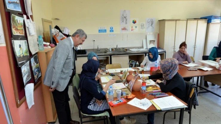 Polat, Yeşilyurt Halk Eğitim Merkezini ziyaret etti