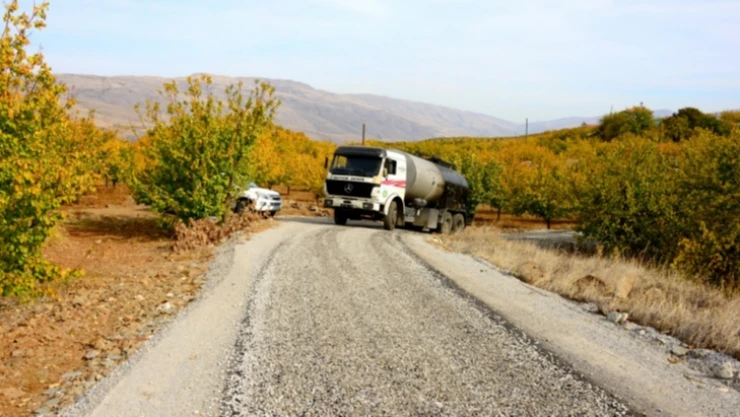 Doğanyol'da asfalt çalışmaları devam ediyor