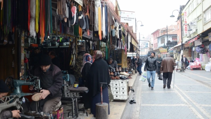 Lostracılar zamana meydan okuyor