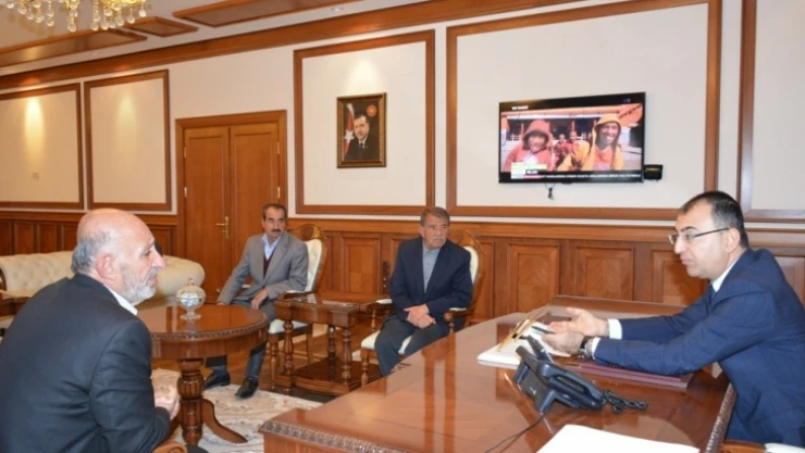 Vali Toprak Akçadağ heyetini kabul etti