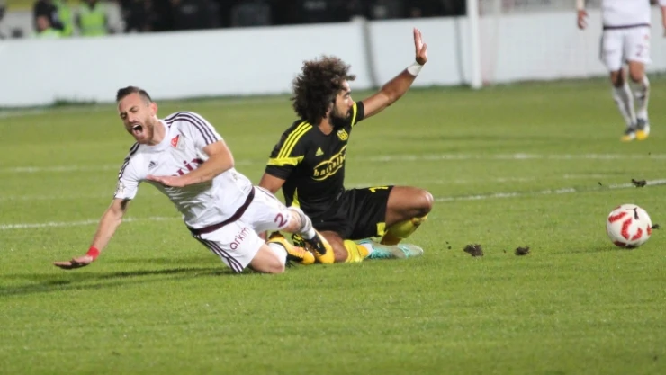 Sadık Çiftpınar'dan kırmızı kart özrü