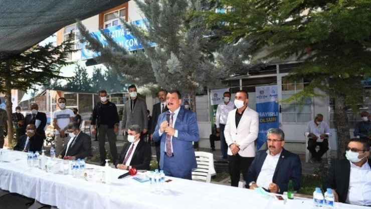 Gürkan: ' Rekorlara imza atacak işler yapıyoruz'