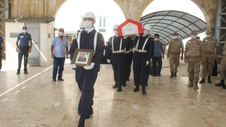 Hayatını kaybeden uzman çavuş son yolculuğuna uğurlandı