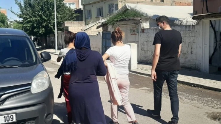 İzin gününde olan polisin yakaladığı hırsızlar tutuklandı