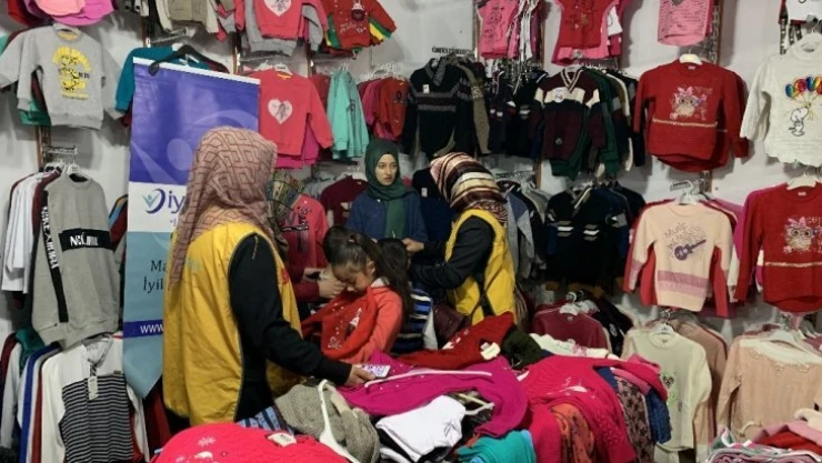 Kahta'da 100 yetim ve fakir öğrenci giydirildi