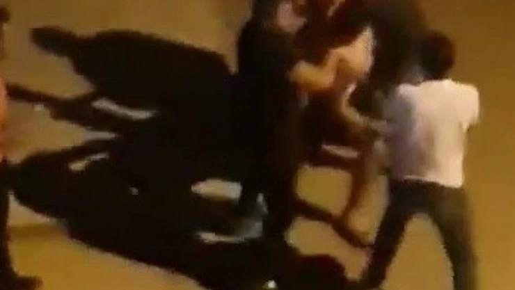 Kaza sonrası yumruklar havada uçuştu