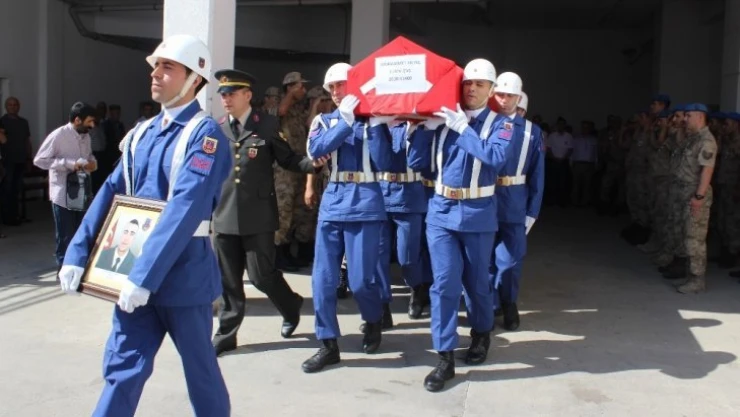 Kazada ölen uzman çavuş ile arkadaşının cenazeleri memleketlerine uğurlandı
