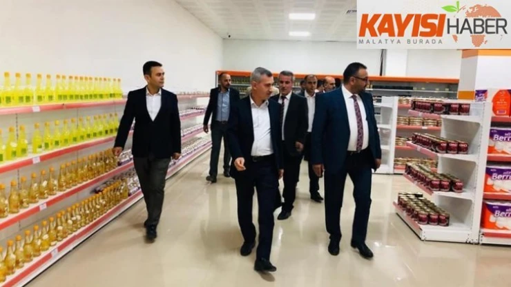 Kızılay'dan Emanet Çarşısına kıyafet yardımı
