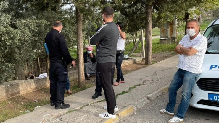 komşuların alacak verecek kavgası