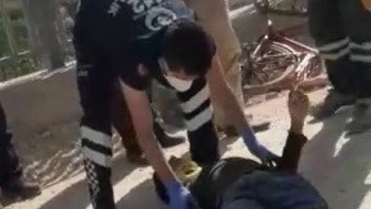 Kontrolden çıkan bisiklet takla attı: 1'i ağır 2 yaralı