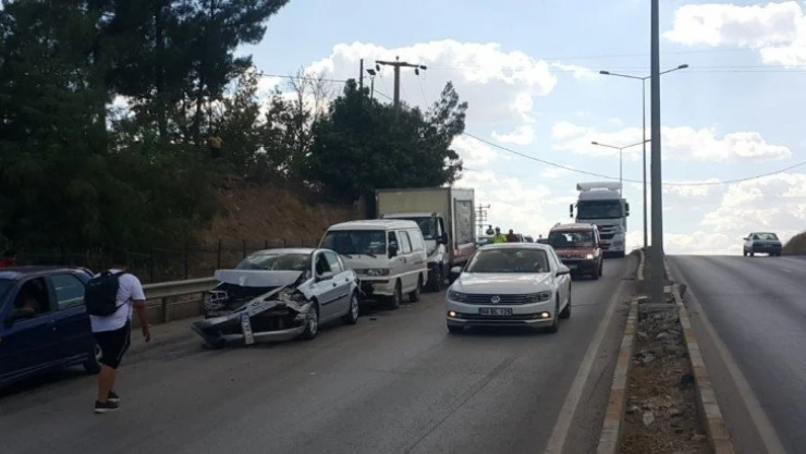 Köprüde zincirleme trafik kazası