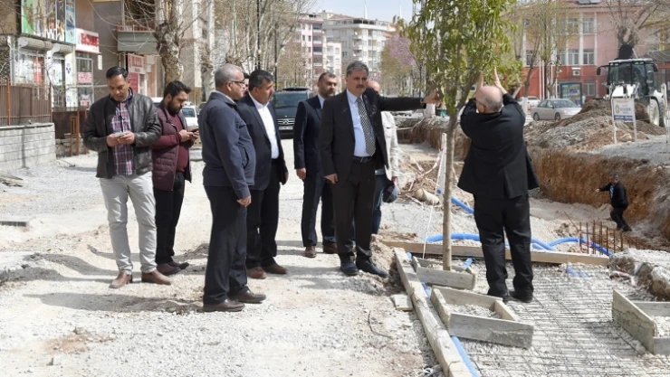 Kanalboyu'nda üstyapı çalışmaları devam ediyor