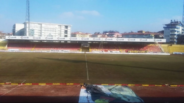 İnönü Stadının zemininde iyileştirme çalışmaları yapıldı