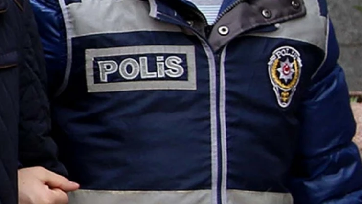 18 polis gözaltına alındı