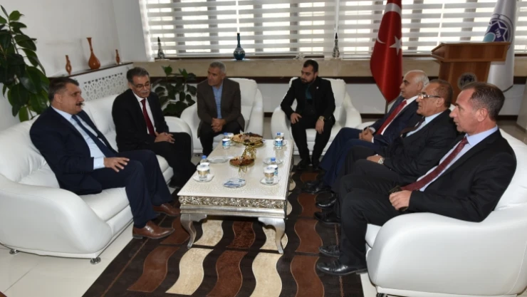 Eski Bakan Güçlü Gürkan'ı ziyaret etti