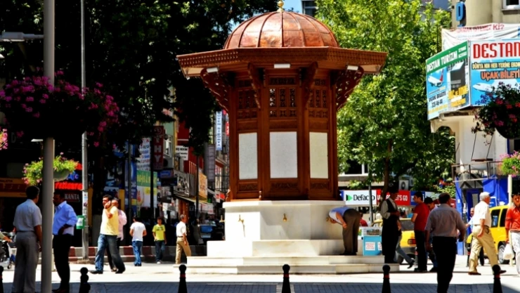 Türkiye'de 1 milyon 345 bin 68 Malatyalı var