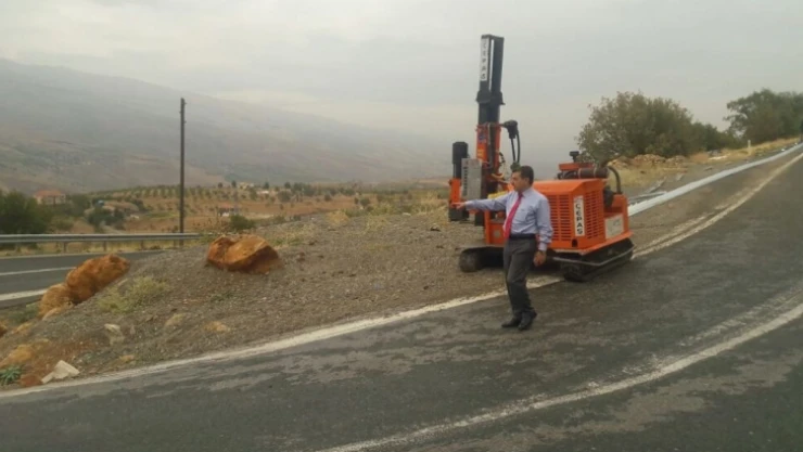 Pütürge yollarına bariyerli çözüm