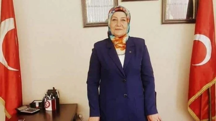 MHP'de değişim sürüyor: Kadın Kolları'na yeni başkan!