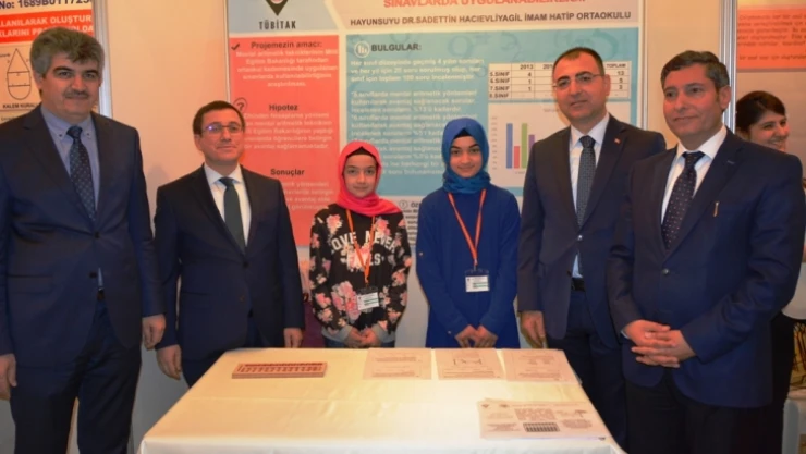 Vali Toprak, 'Geleceğin Bilim Adamları'nın sergisinde