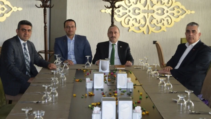 Öz Sağlık İş Genel Başkanı Sert: Taşeron işçiler için çalışıyoruz