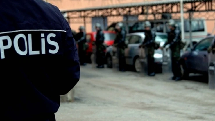 Polis hüküm giymiş 42 kişiyi yakaladı