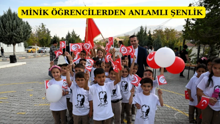 Minik öğrencilerden anlamlı şenlik