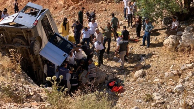 Nemrut dönüşü feci kaza: 2 ölü, 5 yaralı