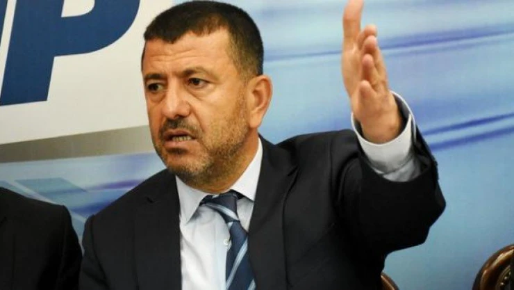 'O kişiye referans olan alçaktır'