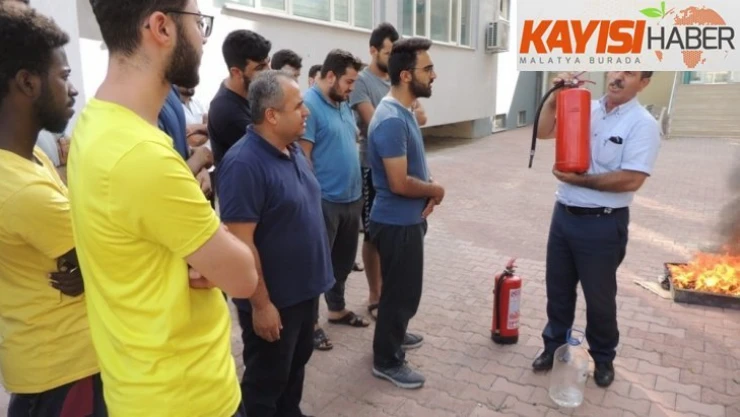 Öğrenci yurdunda yangın ve deprem tatbikatı