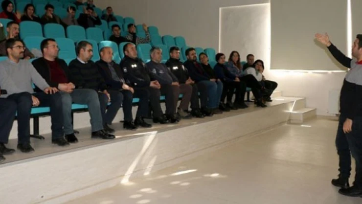 Öğrencilere sosyal medya kullanımı uyarısı