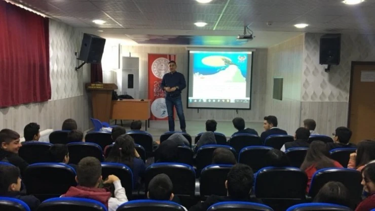 Okul öğrencileri teröre karşı bilinçlendiriliyor