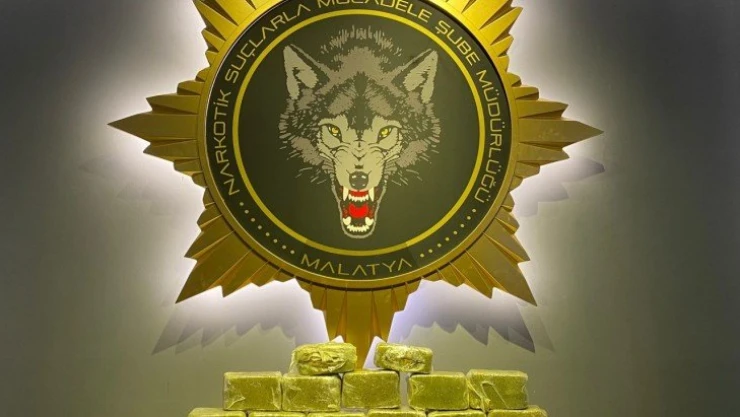 Otobüs ile eroin sevkiyatına narkotik engeli