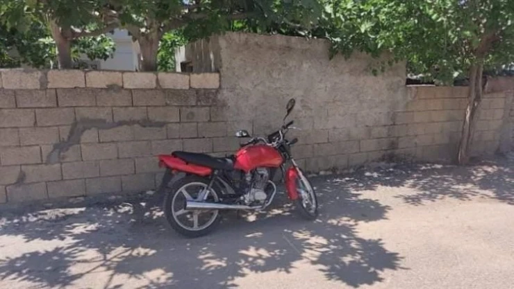 Park halindeki motosiklet çalındı