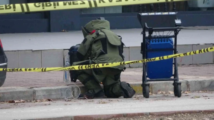 Polis merkezi yakınında şüpheli valiz paniği