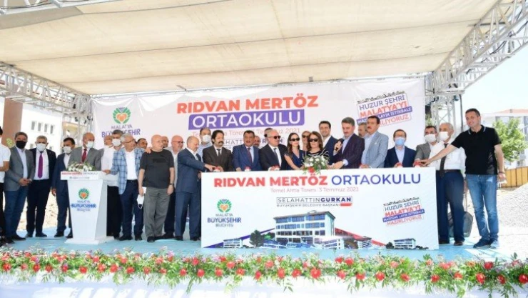 Rıdvan Mertöz Ortaokulu temel atma töreni yapıldı