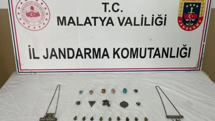 23 adet tarihi eser ele geçirildi